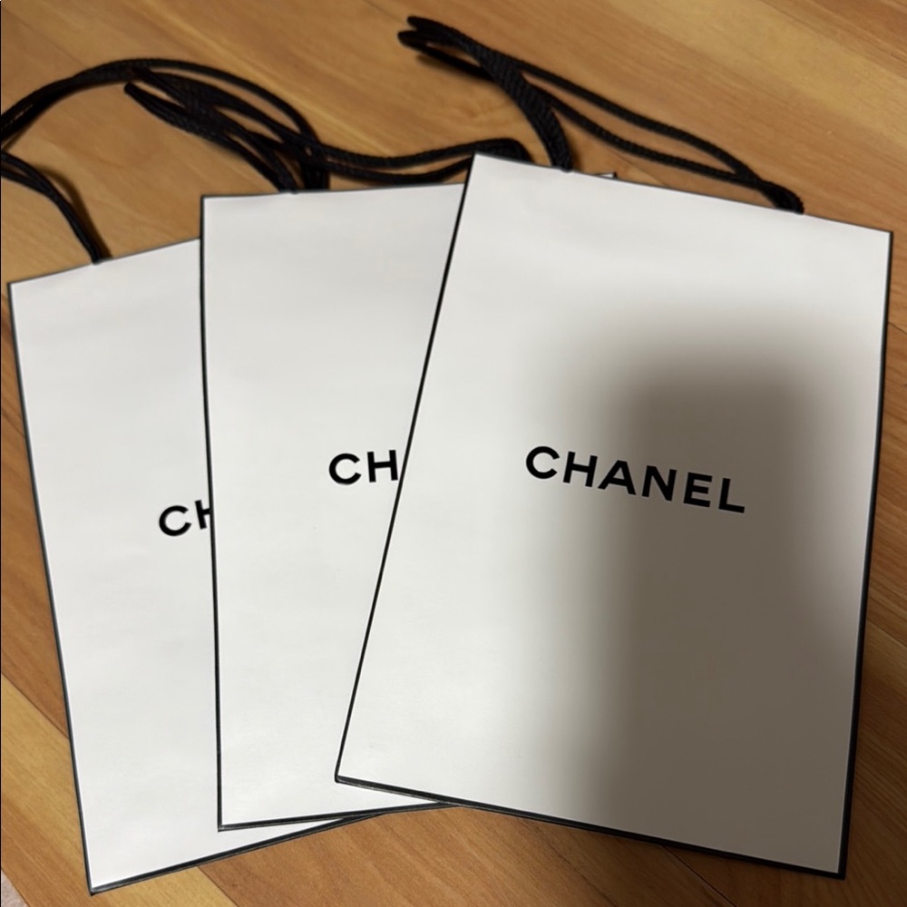 10pcs X Chanel White Shopping Bags